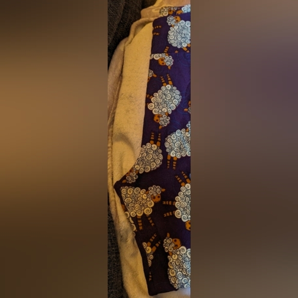 LuLaRoe Leggings - Picture 2 of 2